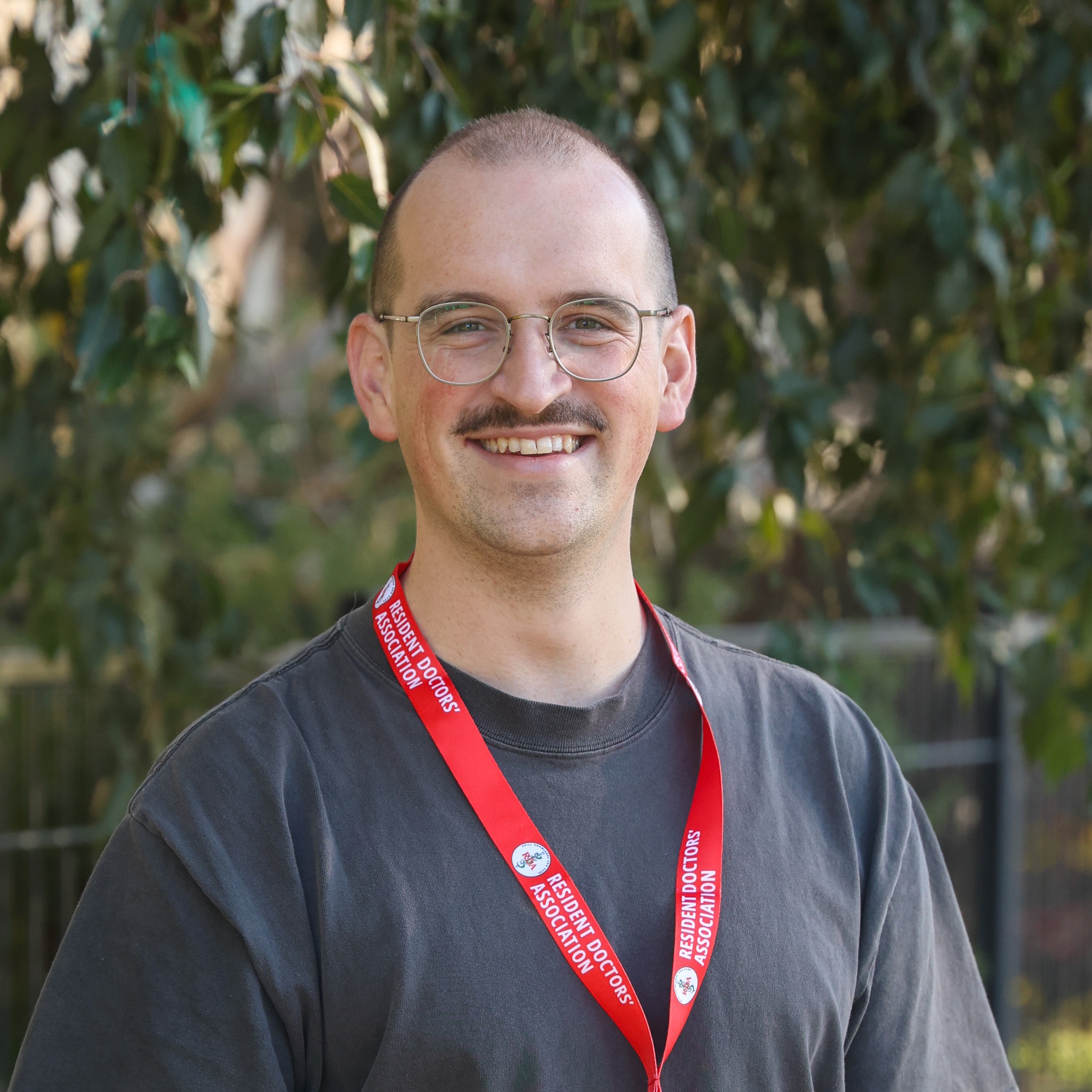 Photo ofDr. Seamus MacArthur-Herron